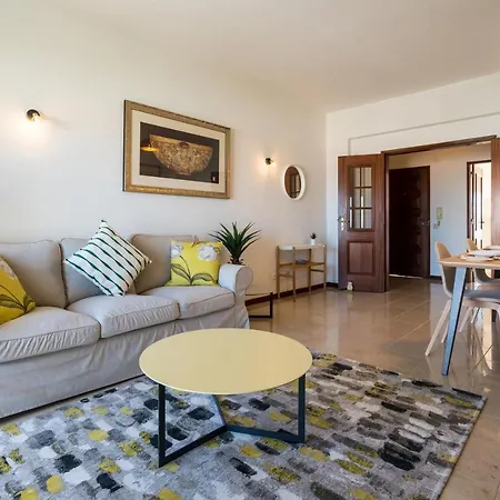 アパート Sunny Seaside Escape ラゴス