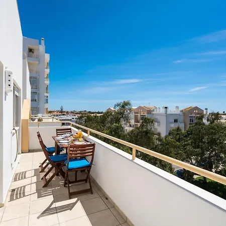 Sunny Seaside Escape Apartment Lagos