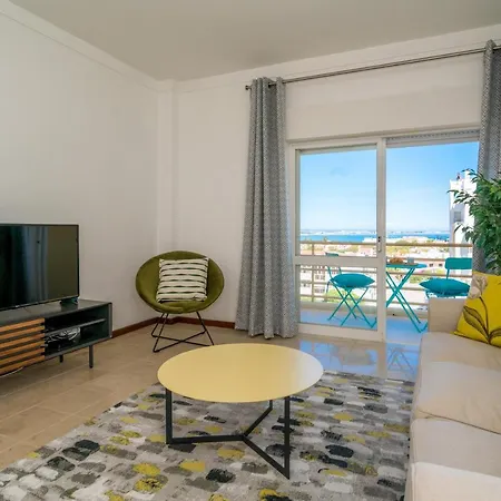 Apartment Sunny Seaside Escape