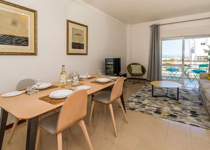 アパート Sunny Seaside Escape ラゴス