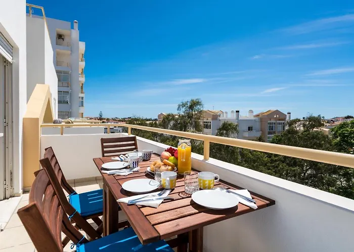 Sunny Seaside Escape *